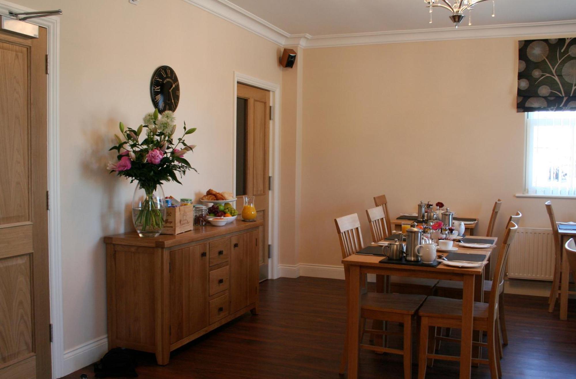 Ashberry Guest House 펜리스 외부 사진