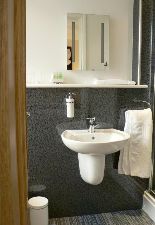 Ashberry Guest House 펜리스 외부 사진